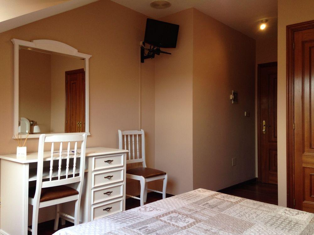 Hostal La Frontera Феррол Экстерьер фото