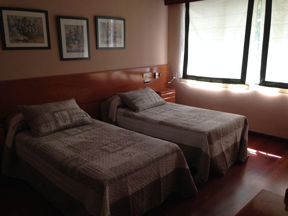 Hostal La Frontera Феррол Экстерьер фото