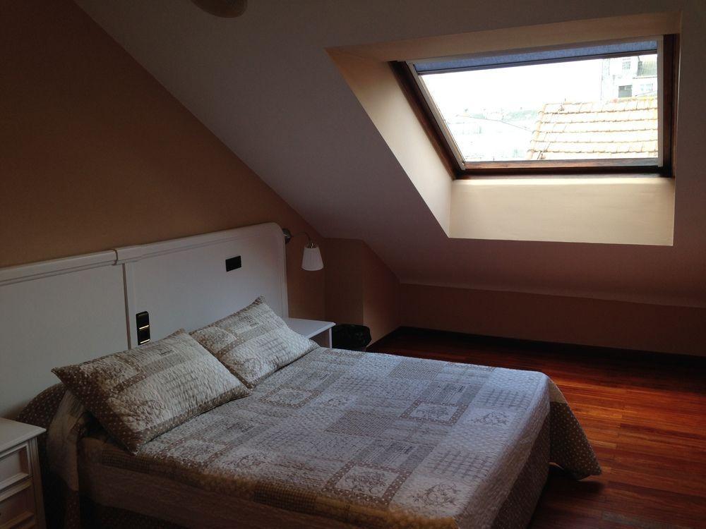 Hostal La Frontera Феррол Экстерьер фото