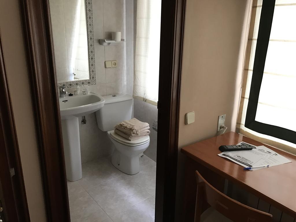 Hostal La Frontera Феррол Экстерьер фото