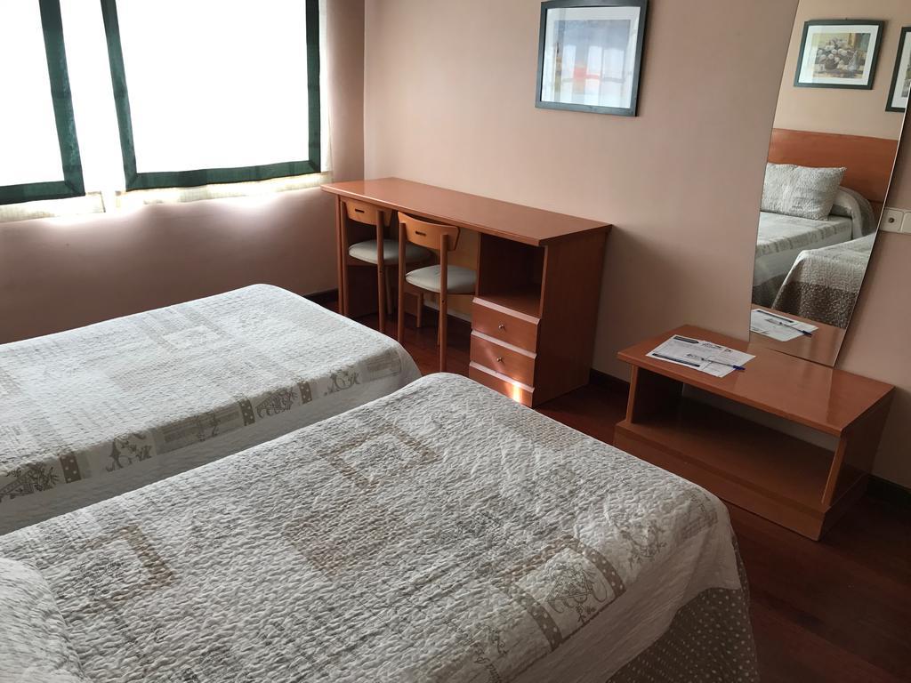 Hostal La Frontera Феррол Экстерьер фото