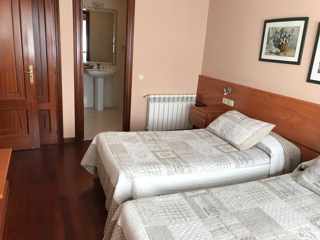 Hostal La Frontera Феррол Экстерьер фото